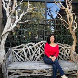 Meet your Posher, Dana